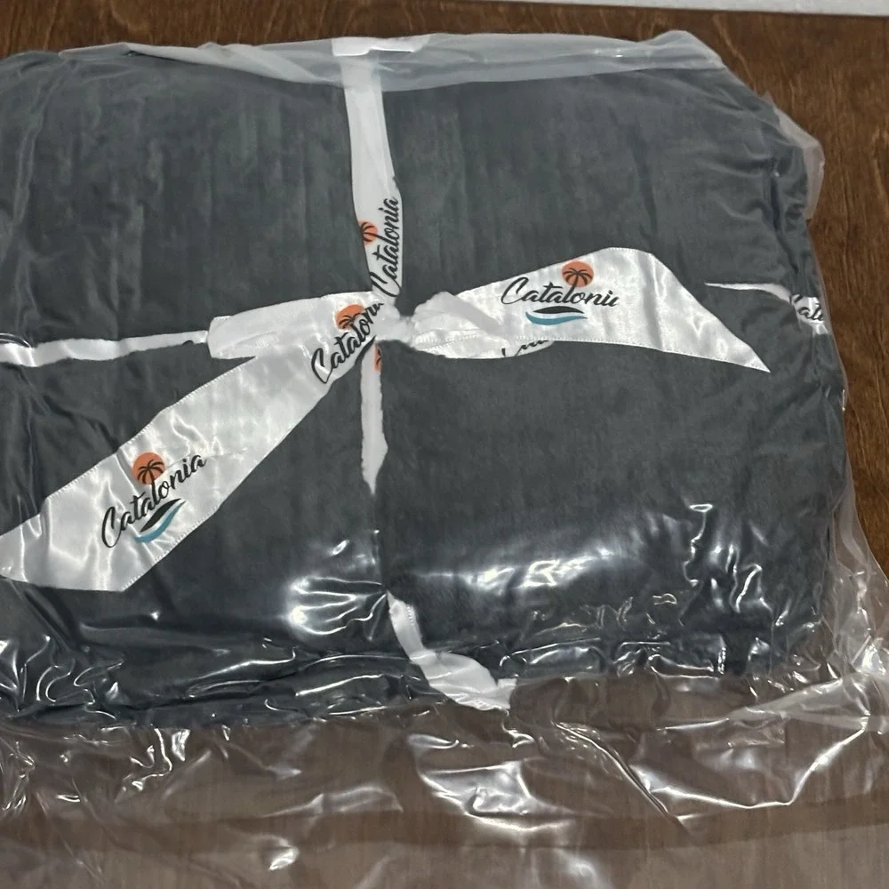 Catalonia Wearable Fleece Minkie Blanket Blue New